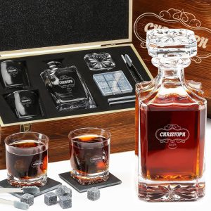 Whisky Karaffe mit Gläsern Weihnachten