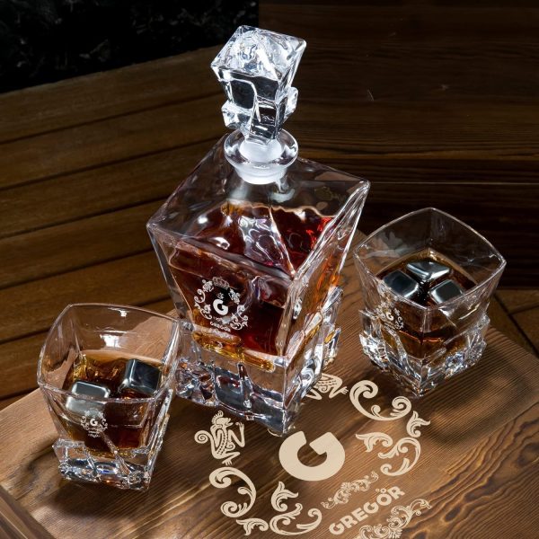 Geschenkset für Whisky-Enthusiasten mit Gravur